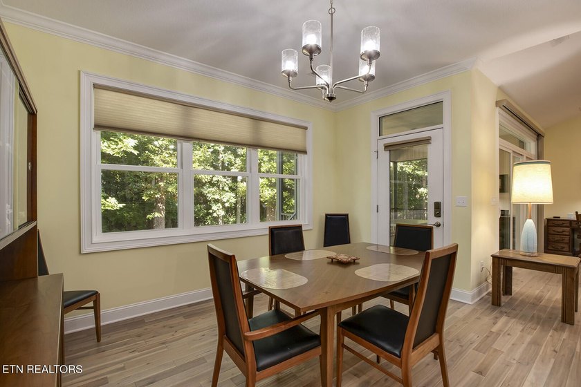 Looking for Garage space? This is the one! This beautiful - photo 15
