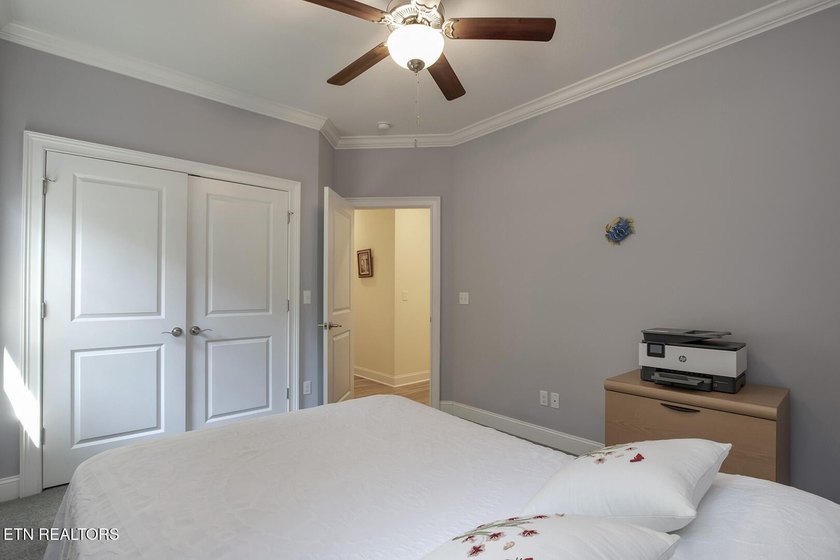 Looking for Garage space? This is the one! This beautiful - photo 27