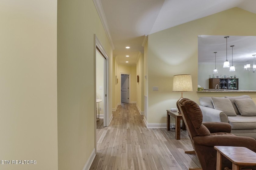Looking for Garage space? This is the one! This beautiful - photo 33