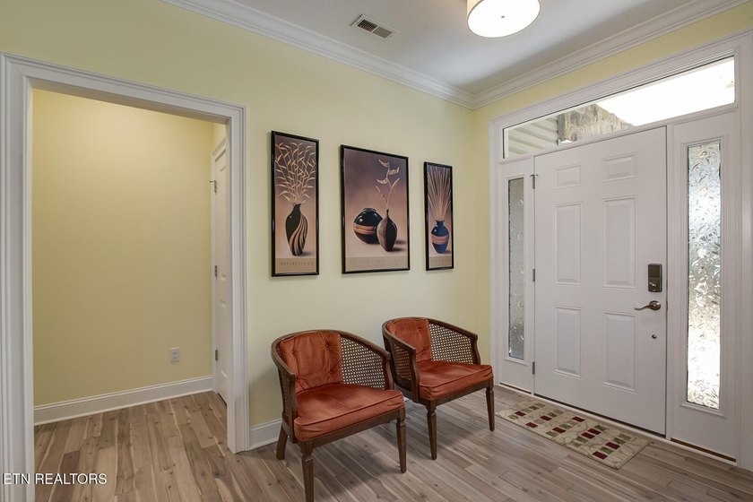 Looking for Garage space? This is the one! This beautiful - photo 34