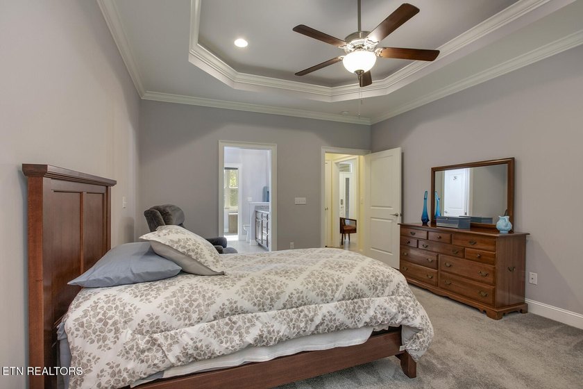 Looking for Garage space? This is the one! This beautiful - photo 36