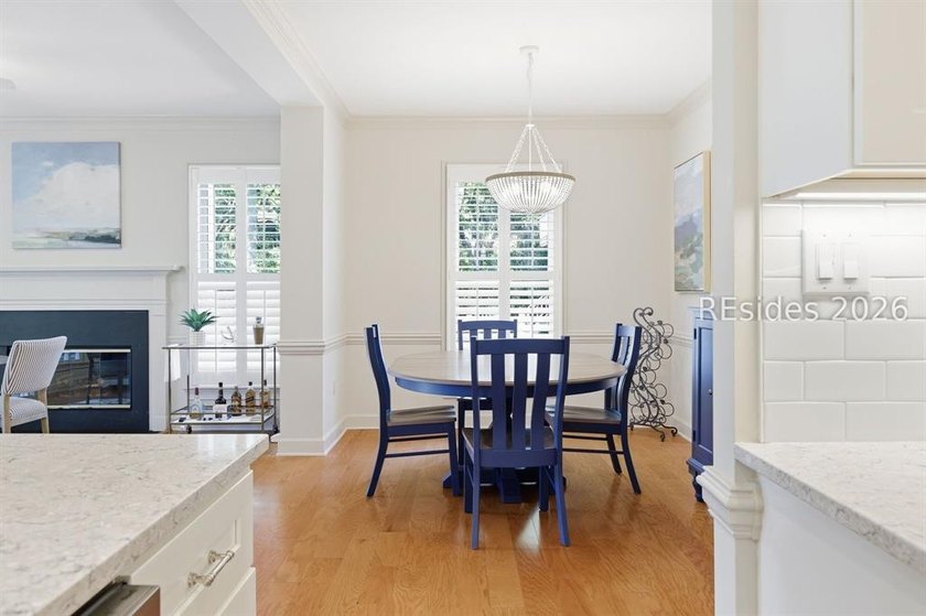 RARE 4-Bedroom - 3 Bathroom End-Unit Townhome with VIEWS of - photo 12