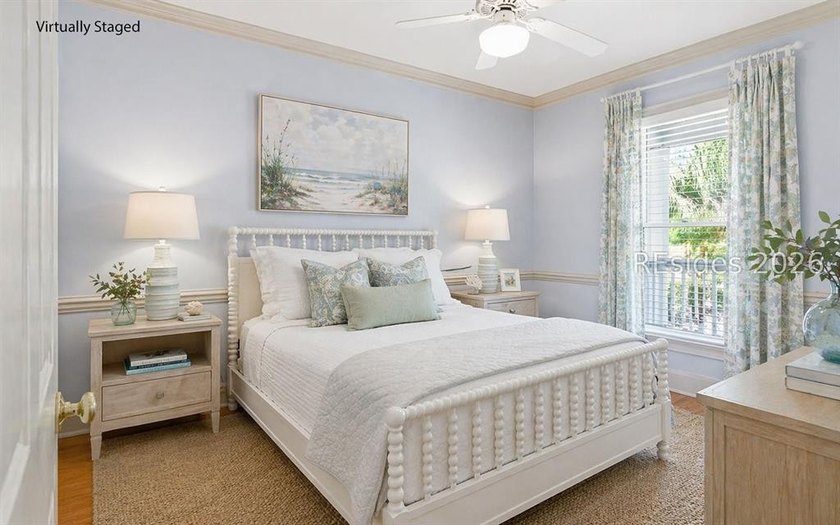 RARE 4-Bedroom - 3 Bathroom End-Unit Townhome with VIEWS of - photo 18