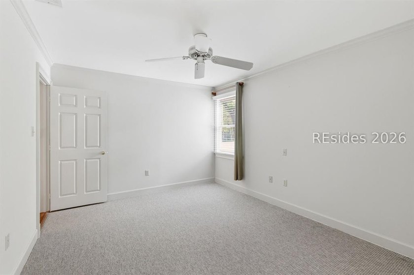RARE 4-Bedroom - 3 Bathroom End-Unit Townhome with VIEWS of - photo 30