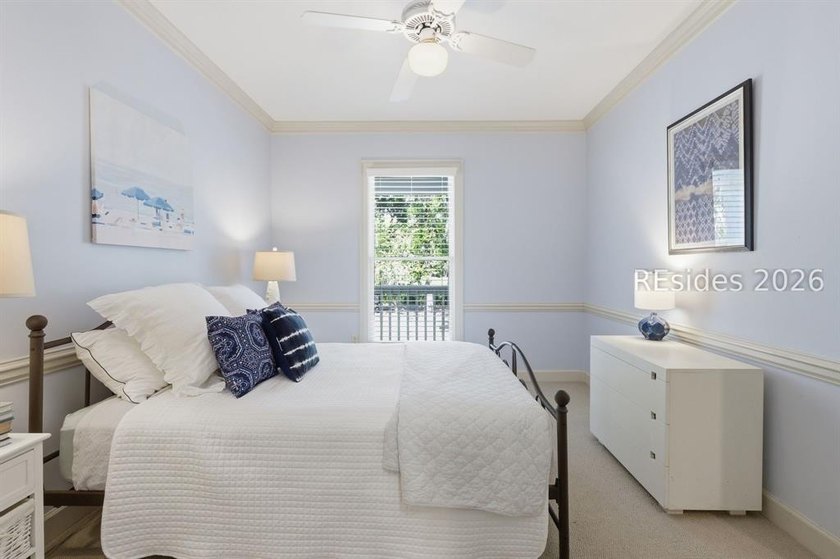RARE 4-Bedroom - 3 Bathroom End-Unit Townhome with VIEWS of - photo 33