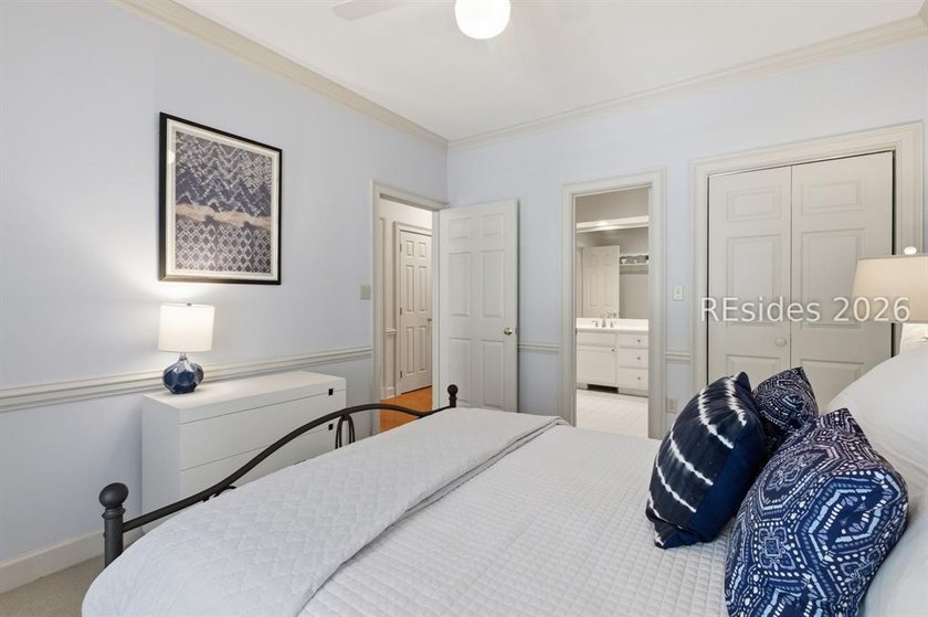 RARE 4-Bedroom - 3 Bathroom End-Unit Townhome with VIEWS of - photo 34