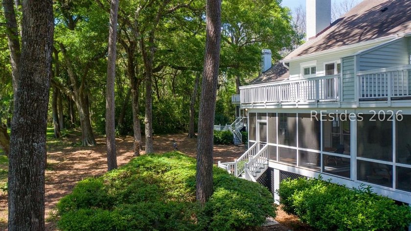 RARE 4-Bedroom - 3 Bathroom End-Unit Townhome with VIEWS of - photo 41