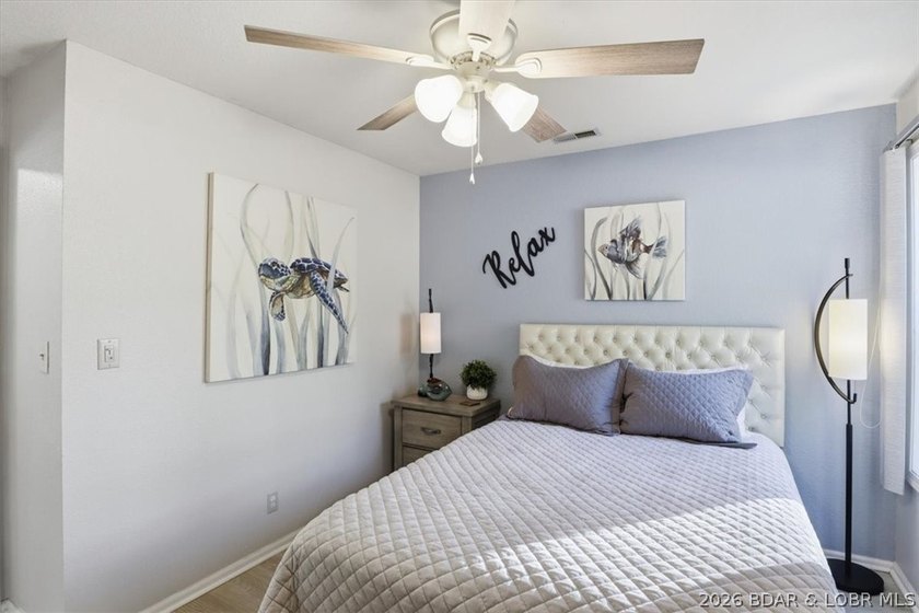 Welcome to lake life made easy! This beautifully updated 2 bed - photo 22