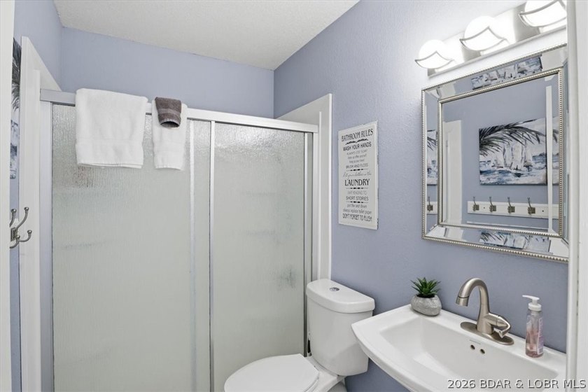 Welcome to lake life made easy! This beautifully updated 2 bed - photo 25