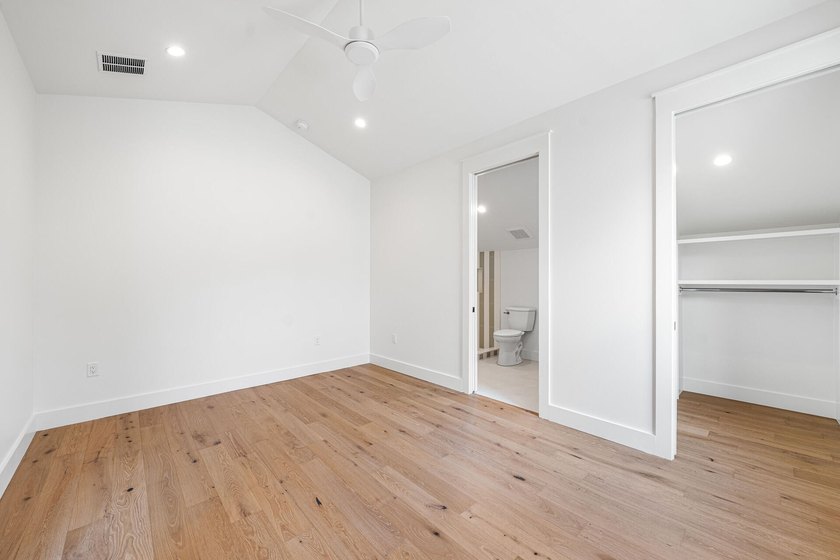Newly built in Santa Rosa Beach, 35 K Street delivers quality - photo 36