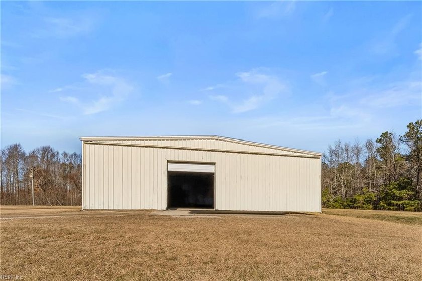 Exceptional commercial opportunity featuring multiple buildings - photo 24