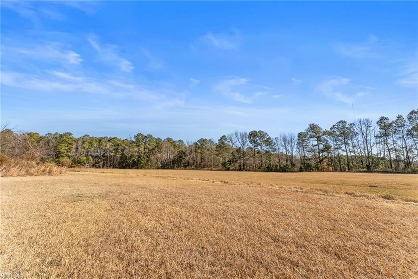Exceptional commercial opportunity featuring multiple buildings - photo 29