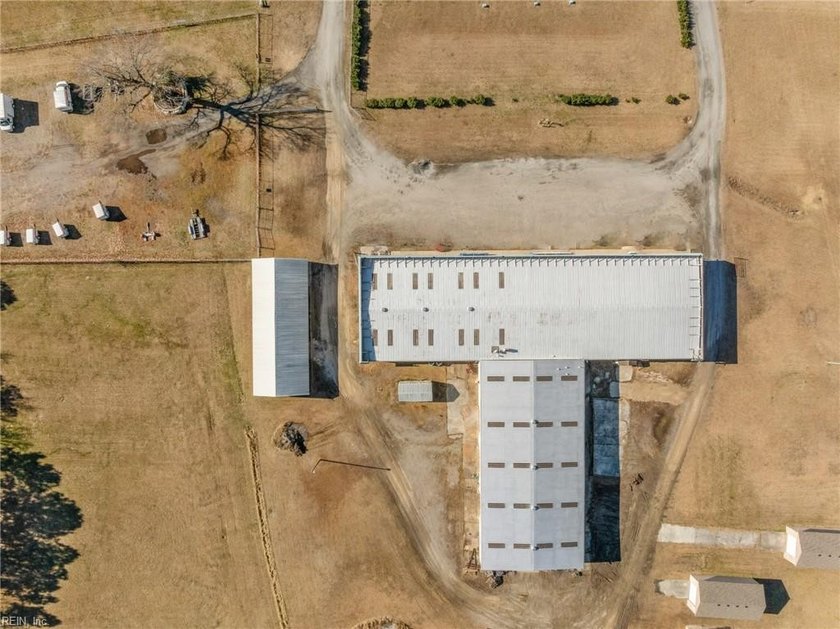 Exceptional commercial opportunity featuring multiple buildings - photo 33