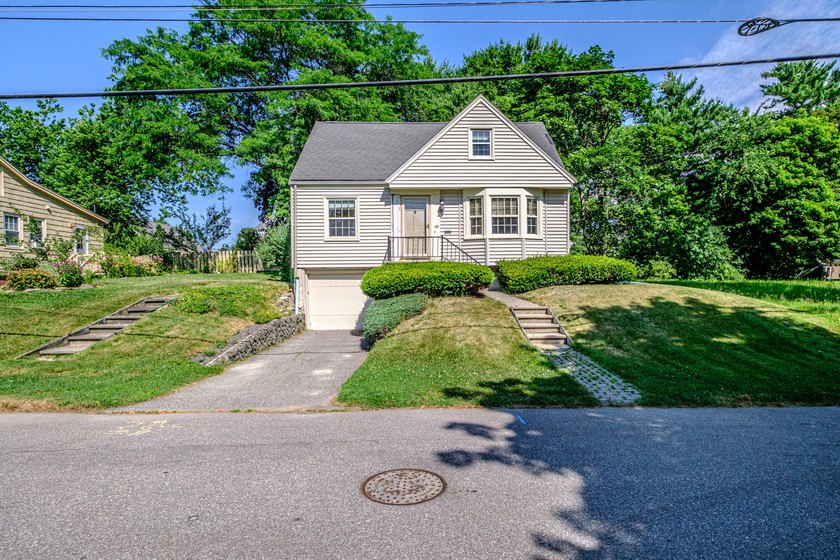 Welcome to 38 Lucas Street in Portland, Maine! This home offers - photo 3