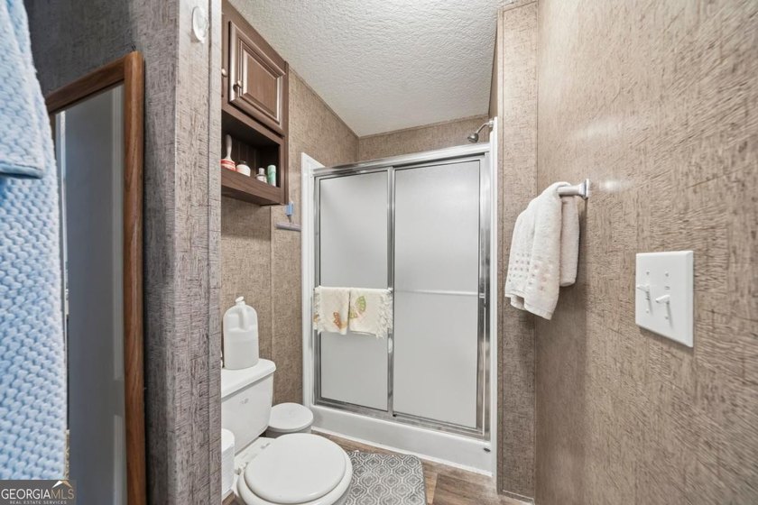 Great newer home in a quiet lake neighborhood with GREAT - photo 12