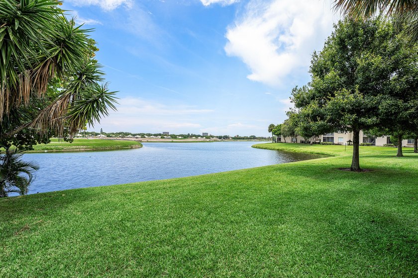 Welcome to one of Sterling Village's most coveted residences - photo 21