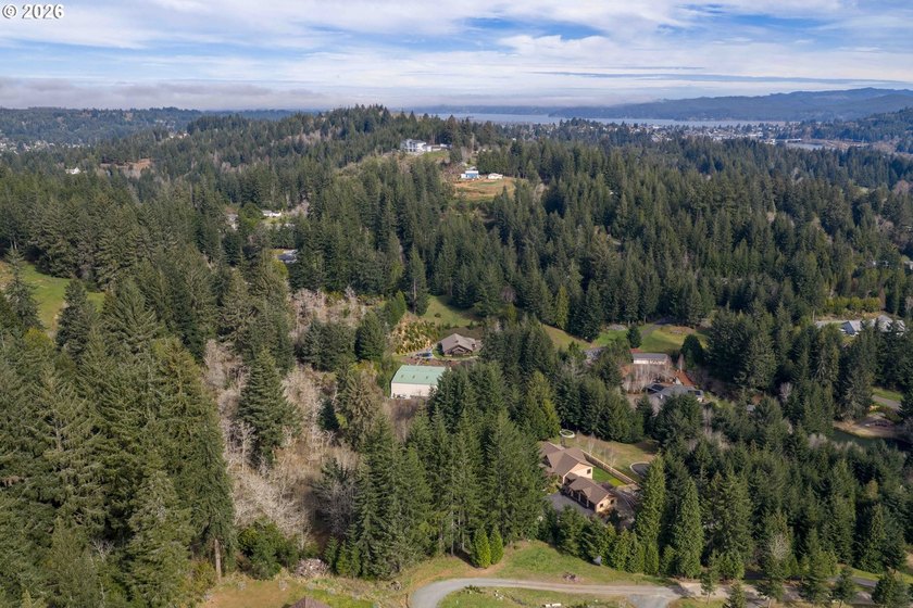 Welcome to Lake Estates, Subdivision of 2+ Acre Lots &amp; New(er) - photo 5
