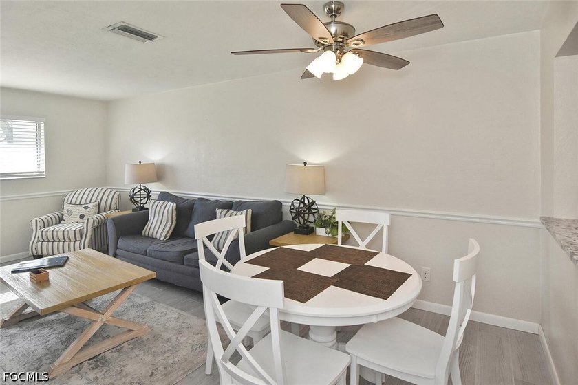 This updated move in ready 1 bedroom, 1 bathroom condo is ready - photo 11