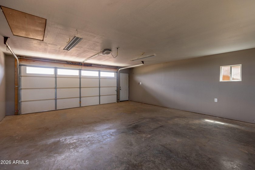 8429 Pinon Drive, Show Low, AZ 85901 - Freshly updated and - photo 16
