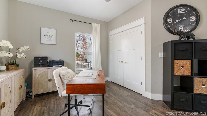 Spacious 5-bedroom, 3-bathroom home is ready for its new family! - photo 17