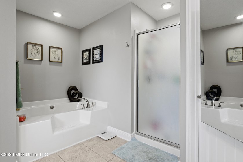 Welcome to this ALL BRICK, 4 bedroom, 2 bath beauty in the - photo 22