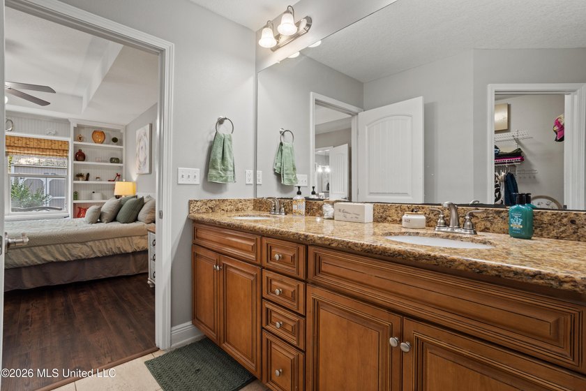Welcome to this ALL BRICK, 4 bedroom, 2 bath beauty in the - photo 24