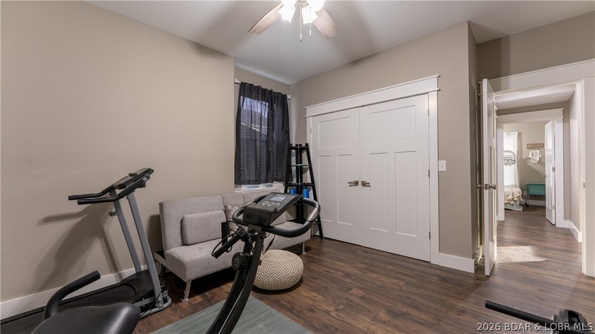 Spacious 5-bedroom, 3-bathroom home is ready for its new family! - photo 30