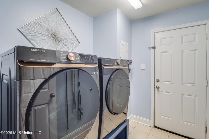 Fresh new flooring, a price improvement, and a location that's - photo 12
