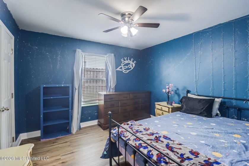 Fresh new flooring, a price improvement, and a location that's - photo 20