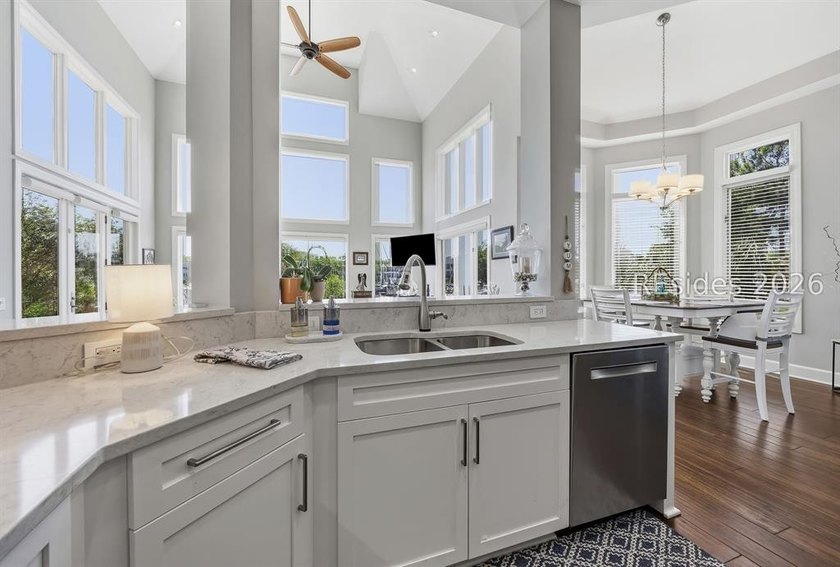 Harbourfront elegance in Windmill Harbour. Positioned on two - photo 21