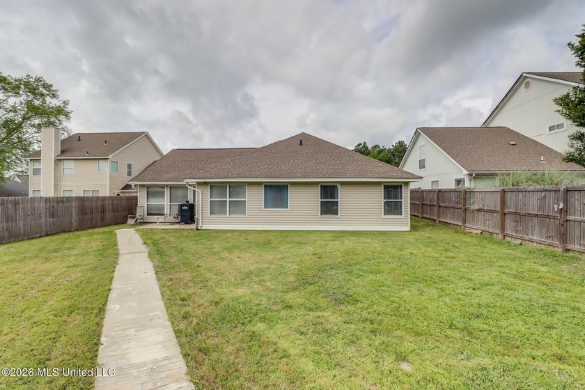 Fresh new flooring, a price improvement, and a location that's - photo 23