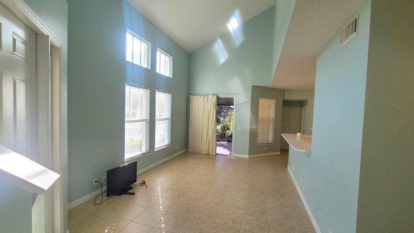 Updated Beautiful Family Home in the Heart of Tradition. End - photo 14