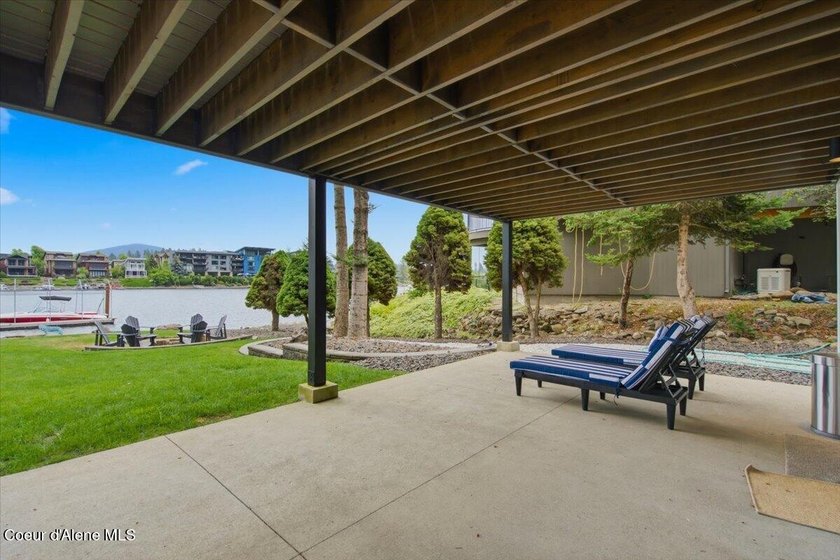 Rare opportunity to own a completely remodeled Spokane River - photo 36