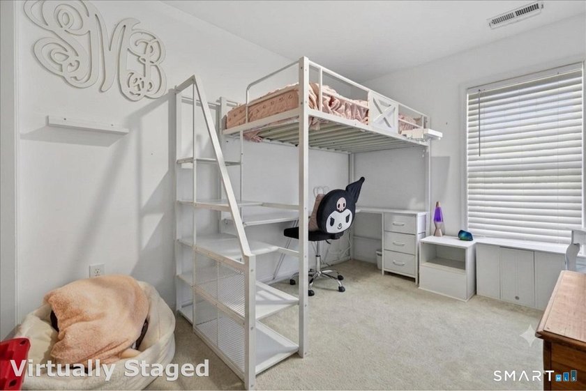 Welcome to 220 Castle Avenue in Fairfield, a beautiful end unit - photo 10