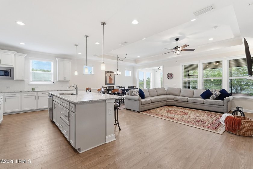 Built in 2021, this beautifully designed one-story home in Sun - photo 14