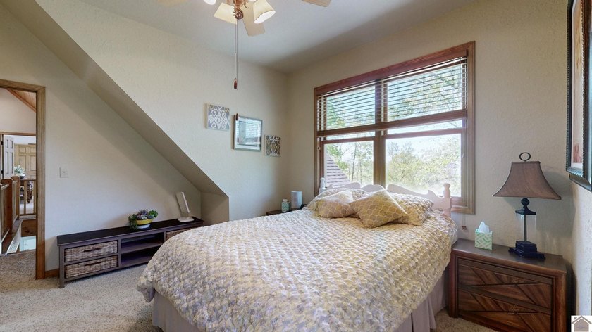 Welcome to your private waterfront retreat on 5.33 stunning - photo 23