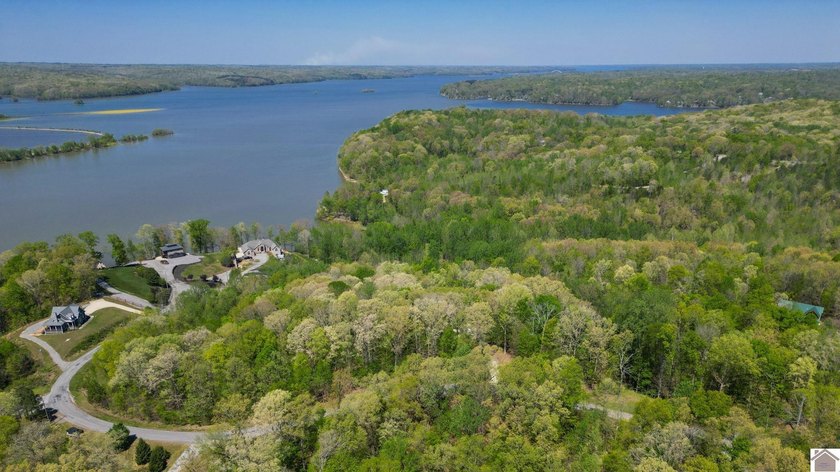 Welcome to your private waterfront retreat on 5.33 stunning - photo 44