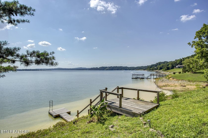 Experience the ultimate lakeside lifestyle on this stunning - photo 13