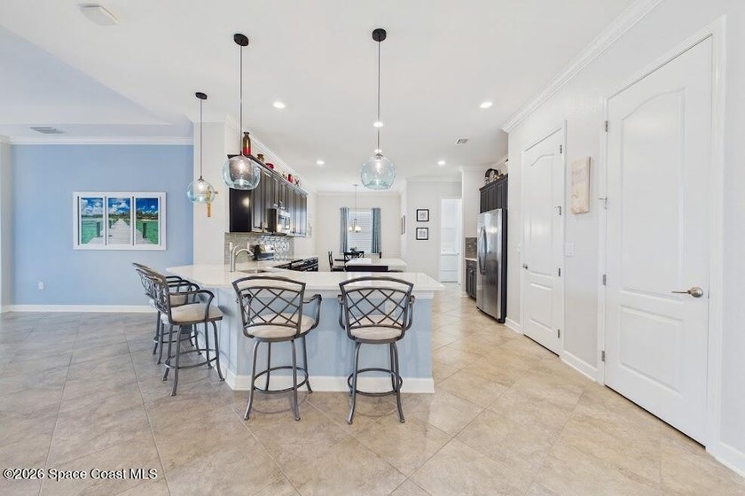 This 4 Bdrm, 3 Bath, 3 Car Garage Lakefront Home on CUL DESAC! - photo 13