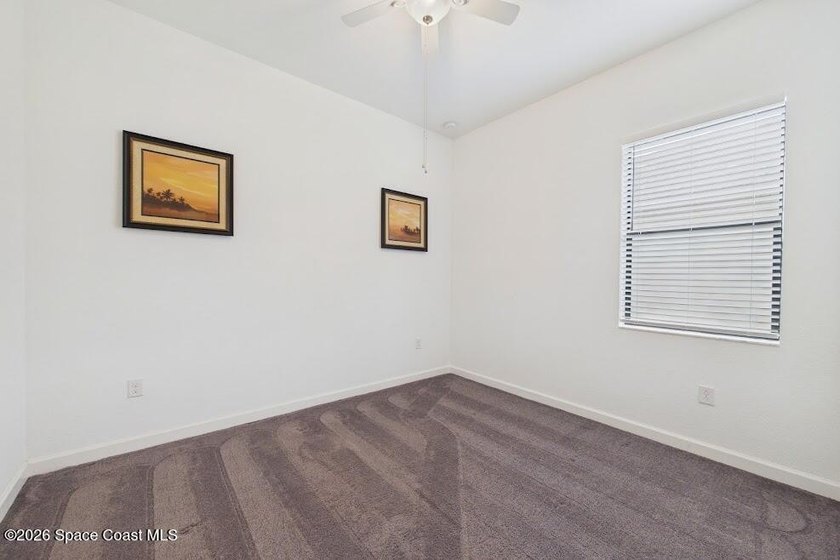 This 4 Bdrm, 3 Bath, 3 Car Garage Lakefront Home on CUL DESAC! - photo 31