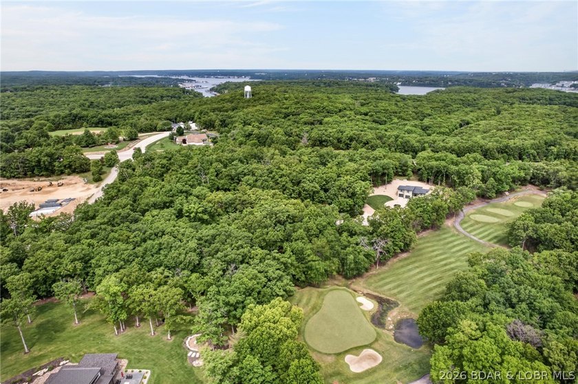 Gorgeous end-of-cul-de-sac lot perfectly positioned on the 3rd - photo 13