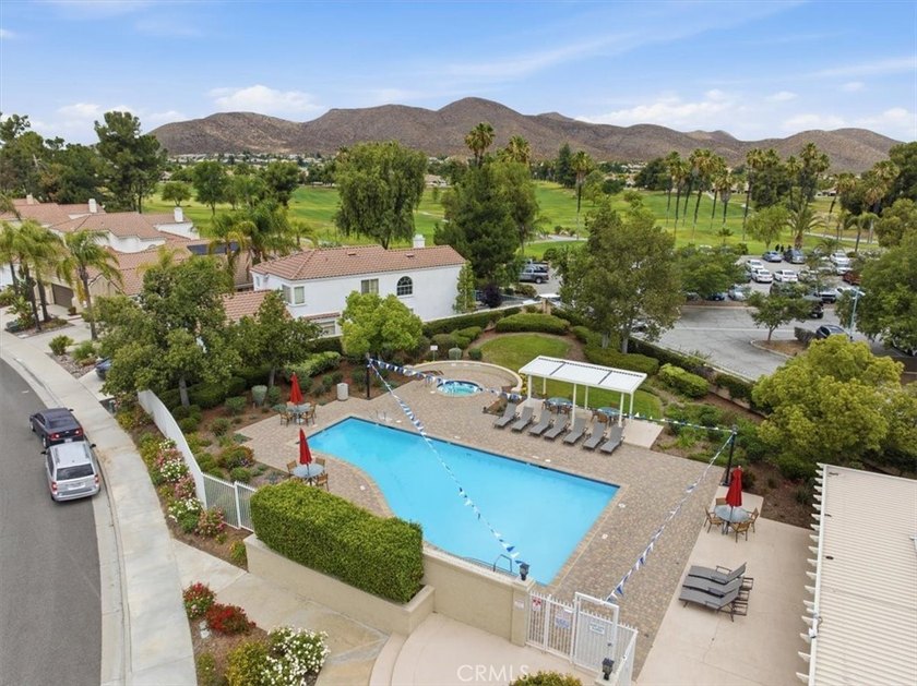 Back on the market due to no fault of the home. Welcome to this - photo 49