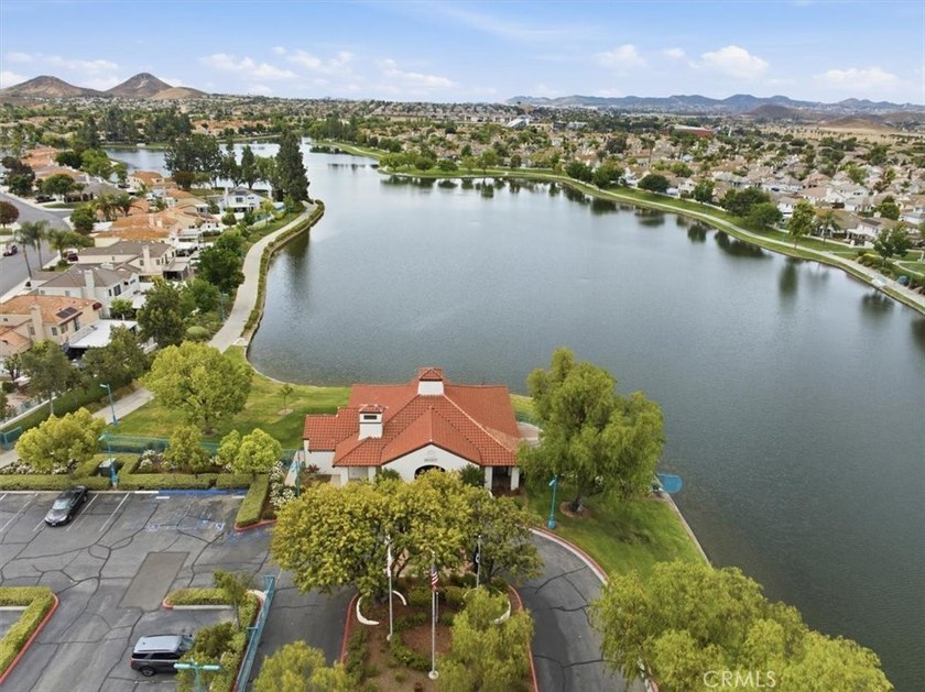 Back on the market due to no fault of the home. Welcome to this - photo 57