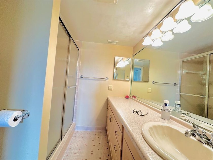 Discover this delightful first-floor unit in the sought-after - photo 28