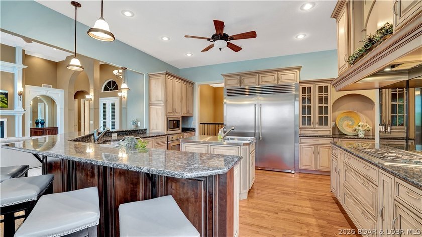 Experience elevated golf course living in the prestigious Old - photo 12