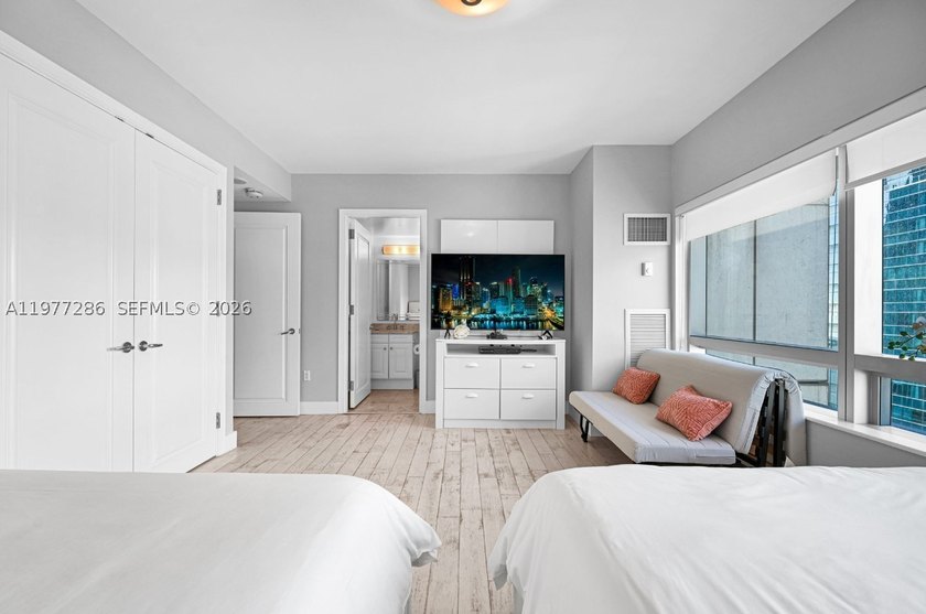 The Most Coveted Sky Residence at the Four Seasons Miami. Rising - photo 22