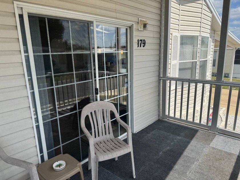 Welcome to this spacious and well-maintained 2008 mobile home - photo 22