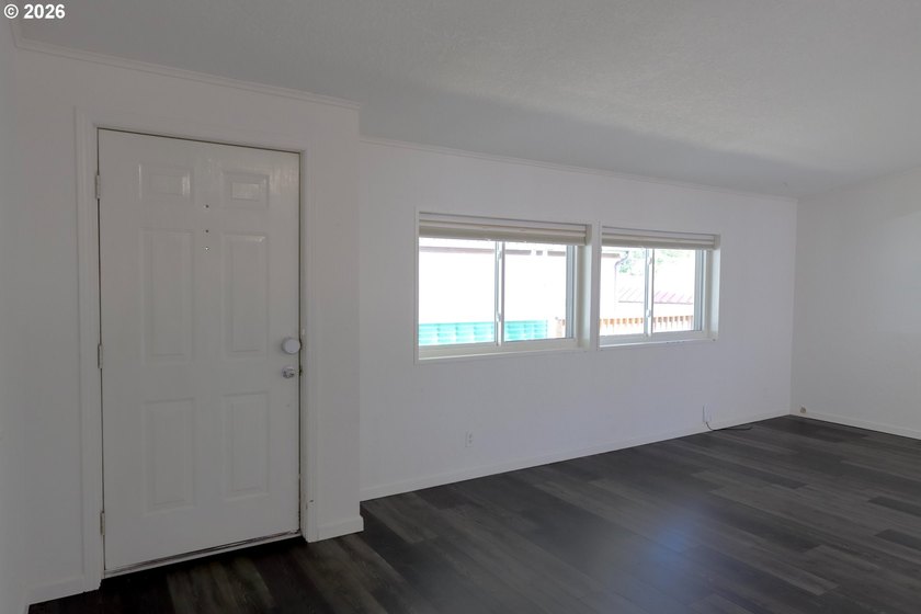 Move-in ready and beautifully maintained, this double-wide - photo 3