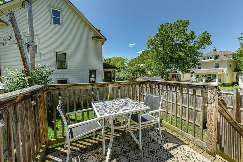 Charming as can be!! Come have a look at this beautiful 3 - photo 35