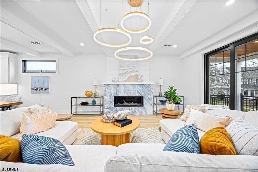 Welcome to coastal luxury redefined. This brand-new custom - photo 19